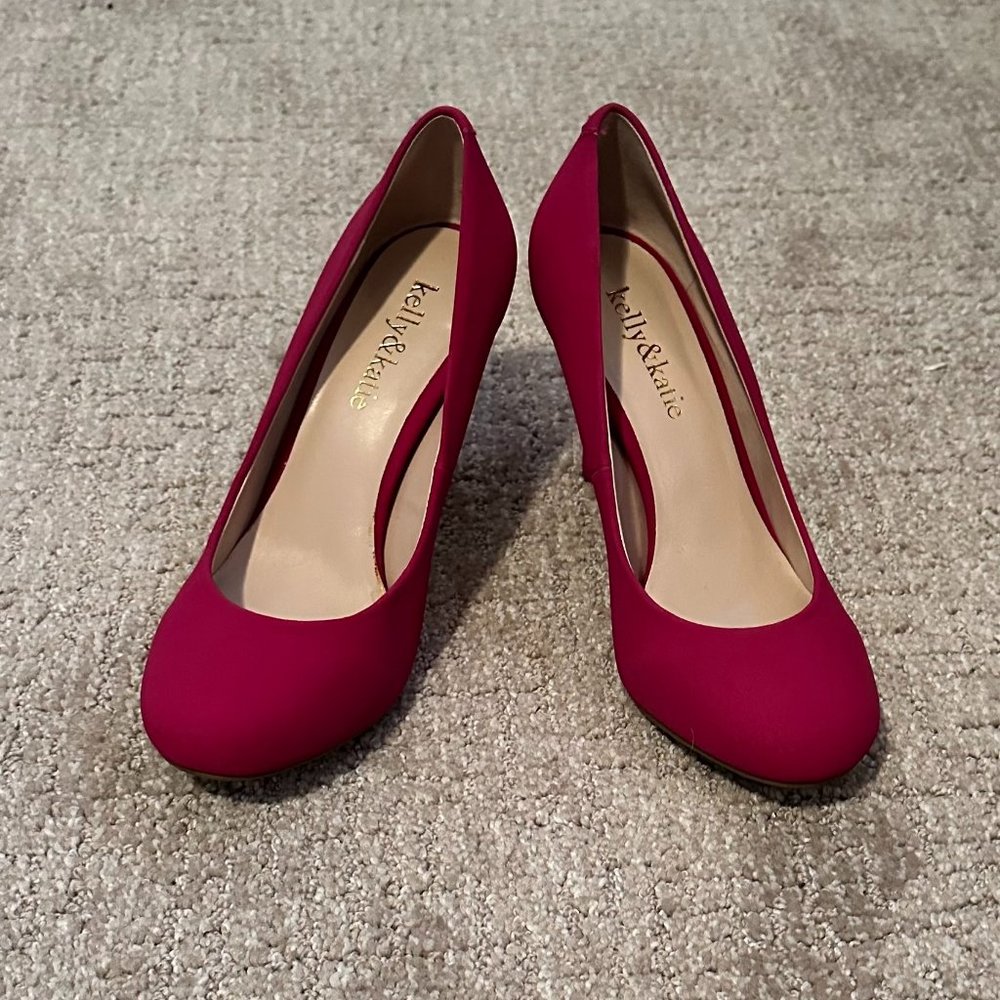 Kelly & Katie Fuchsia Heels, Size 6, New Without Tags